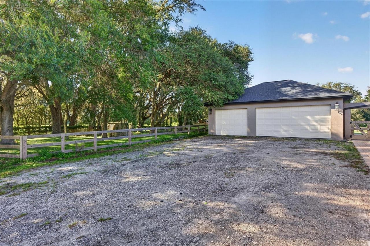 15818 Mahoney Drive, Spring Hill, FL 34610 Photo