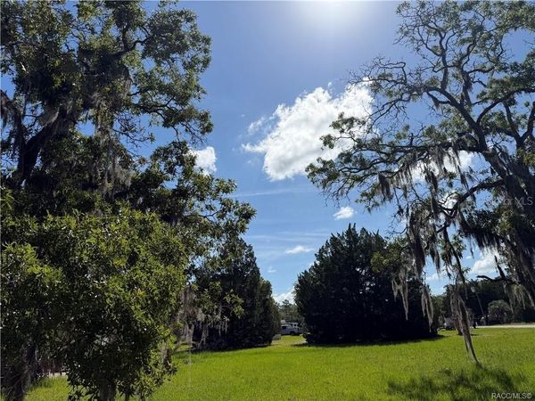 3352 S JUNKET DRIVE , HOMOSASSA, FL 34448
