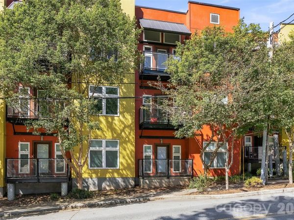 125 Clingman Avenue, Unit 304, Asheville, NC 28801