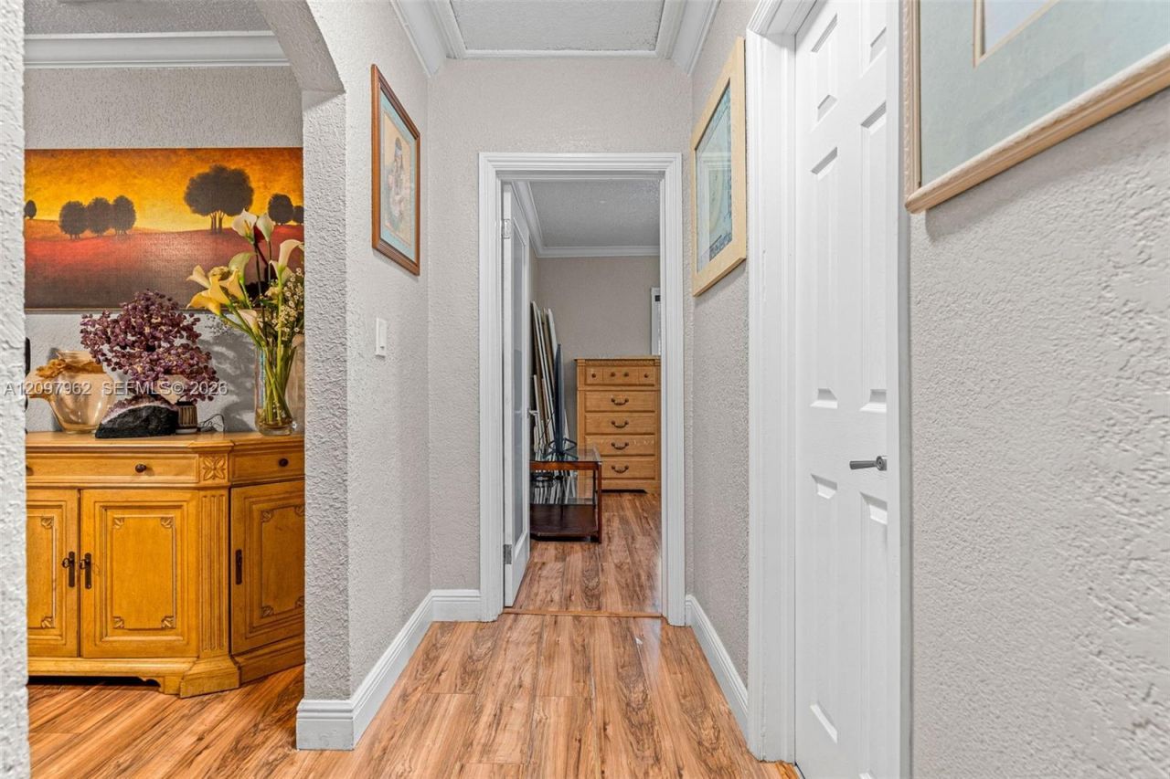 111 NW 24th Ave , Miami, FL 33125 Photo