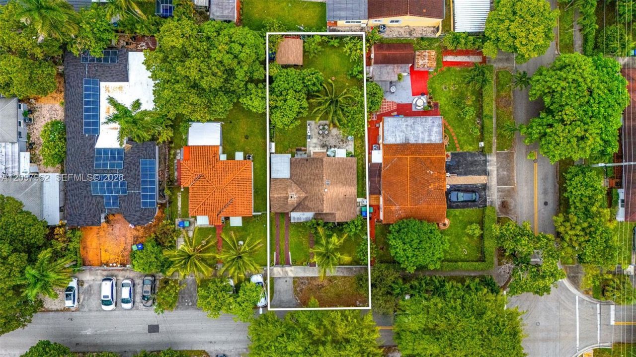 111 NW 24th Ave , Miami, FL 33125 Photo