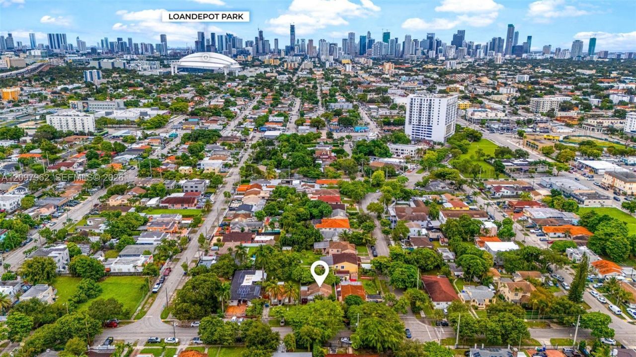 111 NW 24th Ave , Miami, FL 33125 Photo