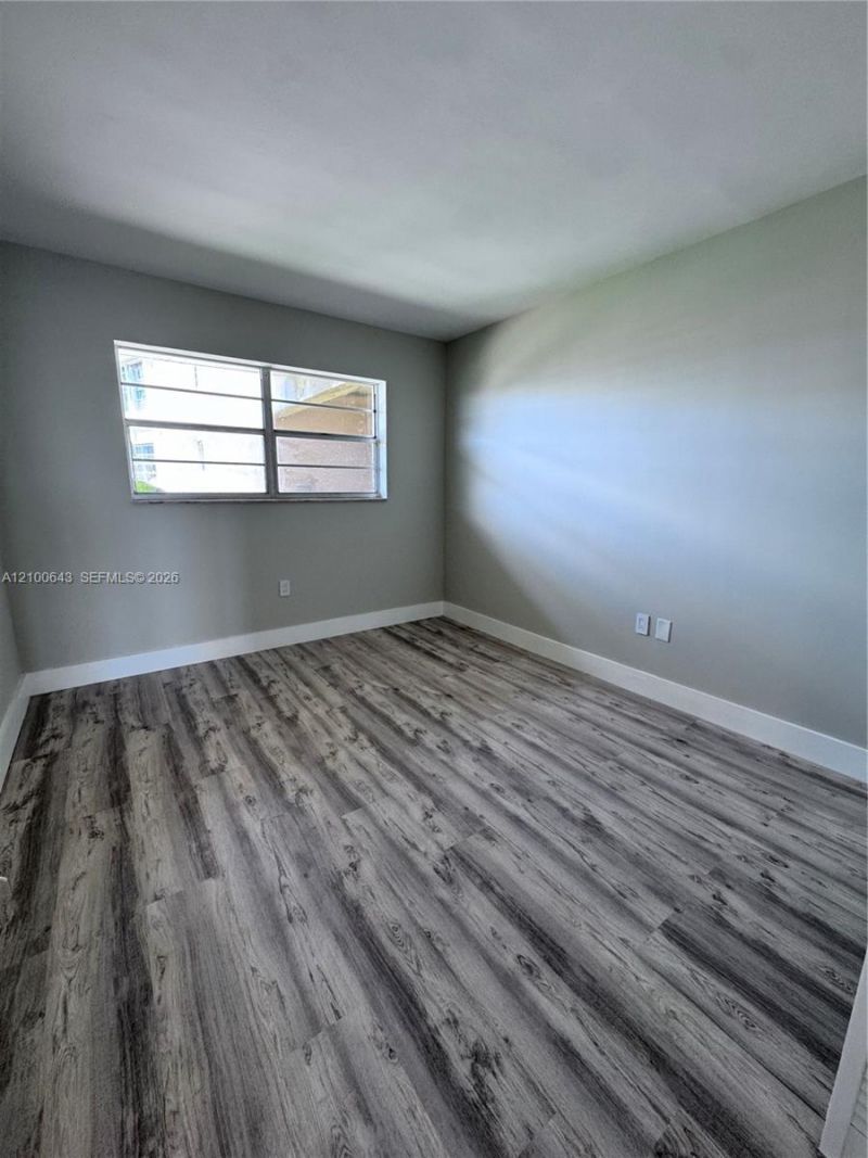 1750 NE 191st St , Unit 725, Miami, FL 33179 Photo