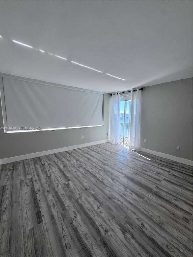 1750 NE 191st St , Unit 725, Miami, FL 33179 Photo