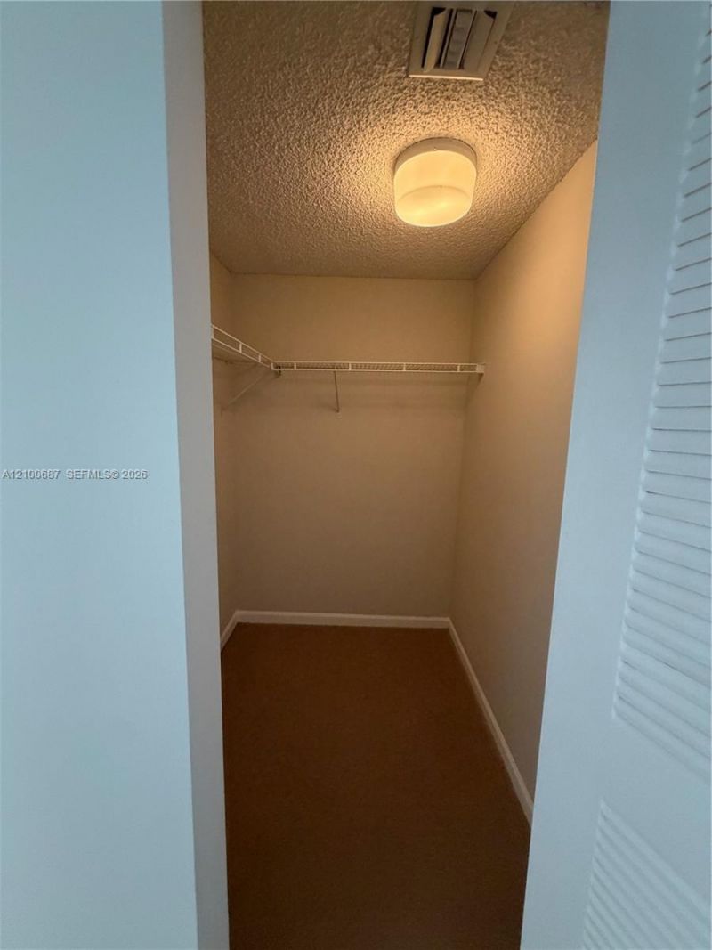 185 SE 14th Ter , Unit 2512, Miami, FL 33131 Photo