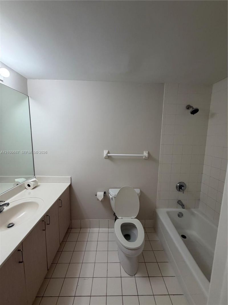 185 SE 14th Ter , Unit 2512, Miami, FL 33131 Photo