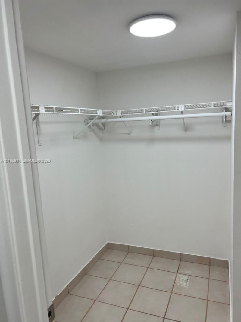 20850 San Simeon Way , Unit 106-5, Miami, FL 33179 Photo