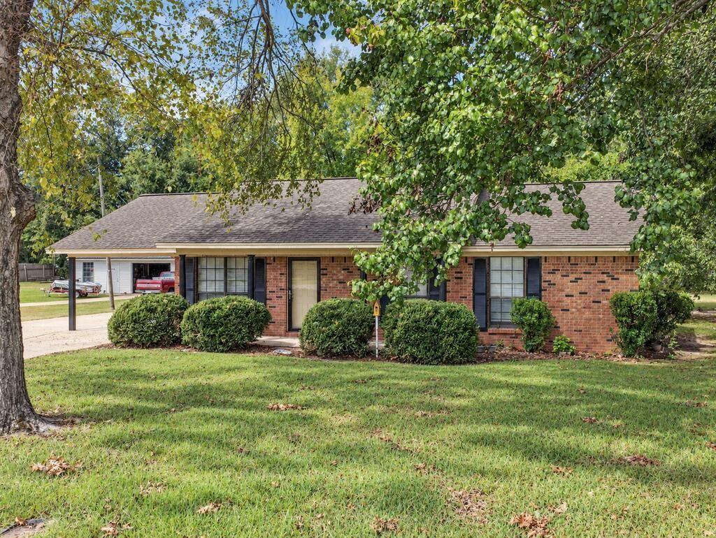 115 Marie Street, Batesville, MS 38606 Main Photo