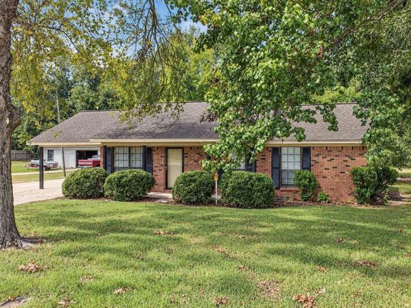 115 Marie Street, Batesville, MS 38606
