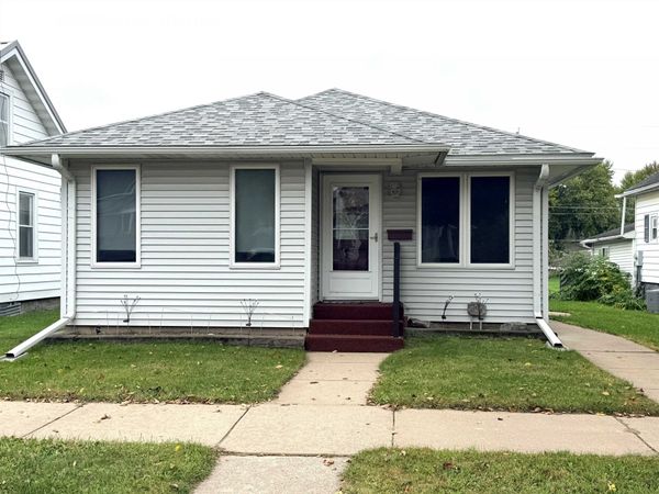 404 Kilbourn Avenue, Tomah, WI 54660