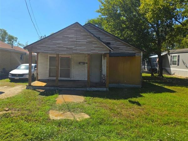 610 S Falls Street, Mart, TX 76664