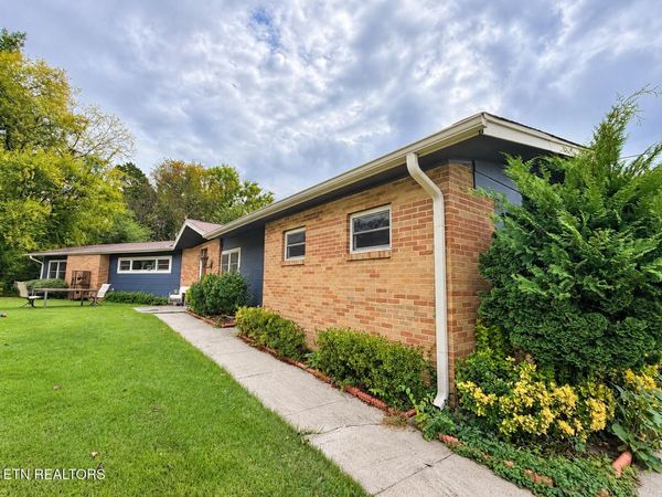 6148 Kirbury Lane, Knoxville, TN 37909