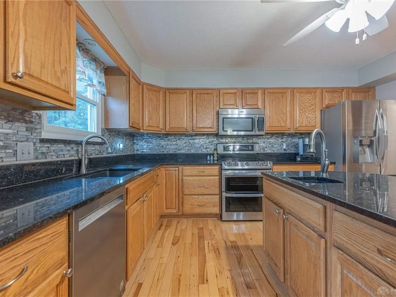 834 Willowbrook Drive, Monroe, OH 45050 Photo 10