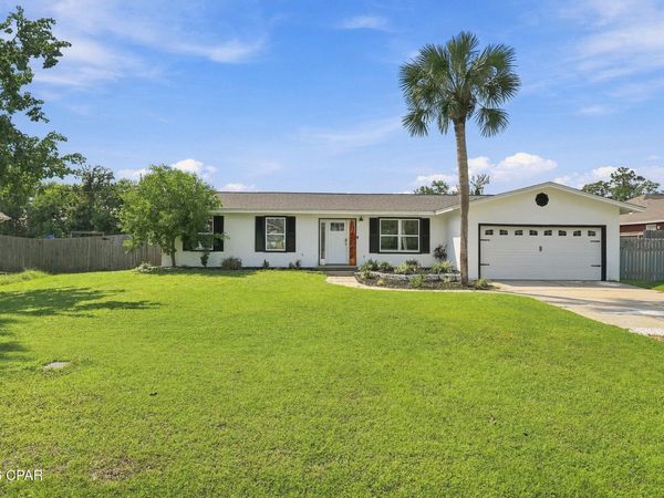 1112 New Hampshire Avenue , Lynn Haven, FL 32444