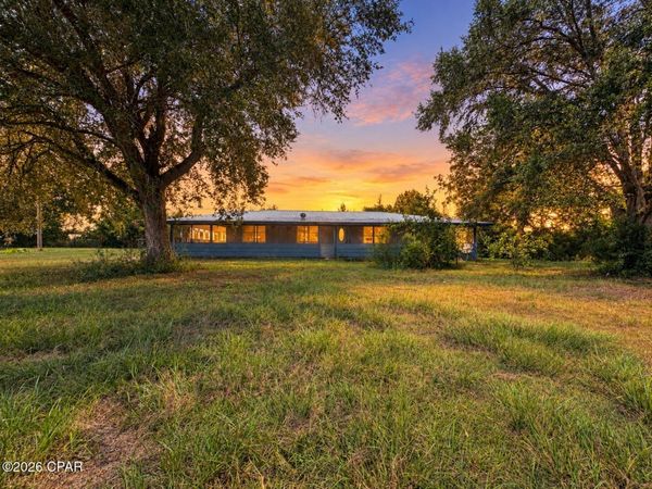 25966 NE George Maloy Lane , Altha, FL 32421