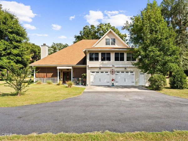 3955 Highway 77 , Chipley, FL 32428