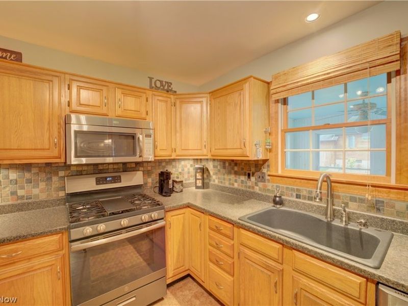 9831 Aldridge Drive, Columbia Station, OH 44028 Photo 15