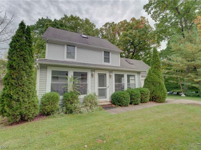 9831 Aldridge Drive, Columbia Station, OH 44028 Photo 2