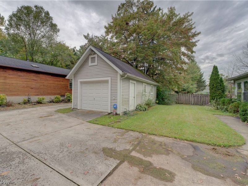 9831 Aldridge Drive, Columbia Station, OH 44028 Photo 37