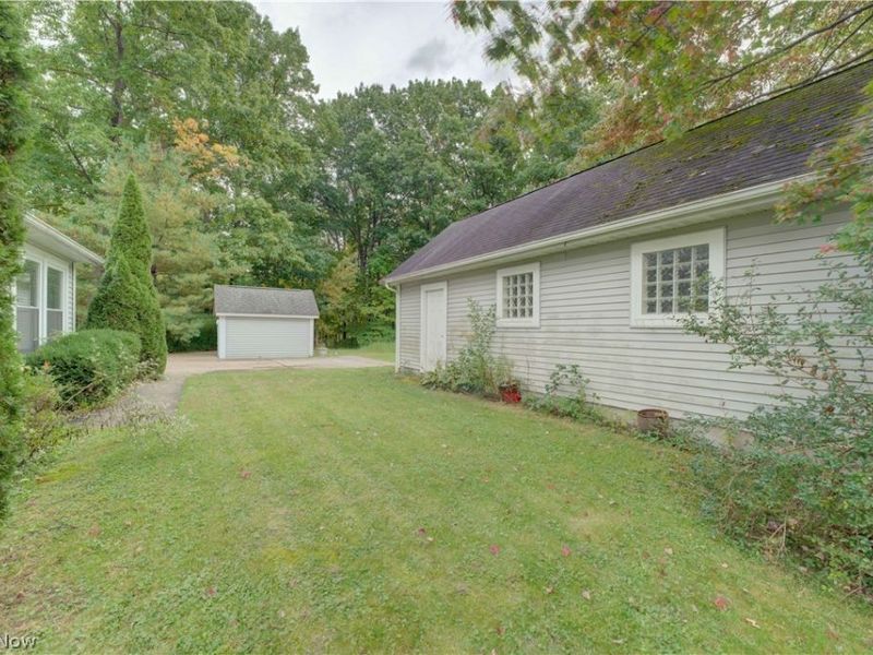 9831 Aldridge Drive, Columbia Station, OH 44028 Photo 5