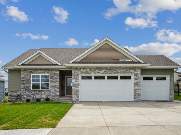 1223 Covered Wagon Drive , Iowa City, IA 52240