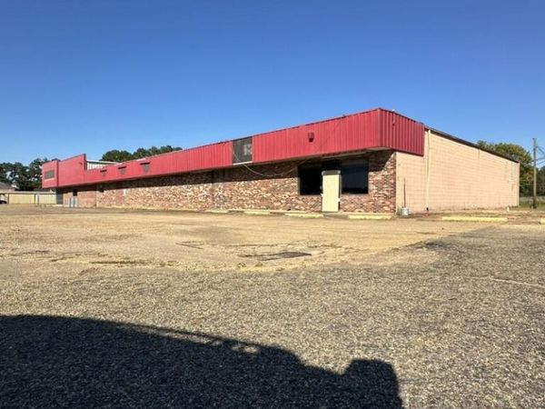 616 Romie Hill Ave., Shannon, MS 38868