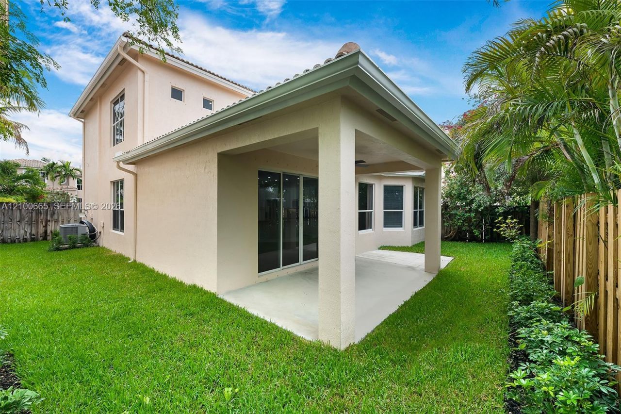 9720 Vineyard Court , Unit 9720, Boca Raton, FL 33428 Photo