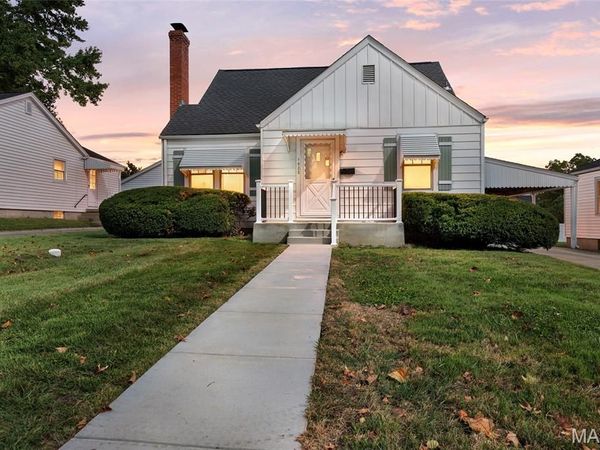 1022 Pike Street , St Charles, MO 63301