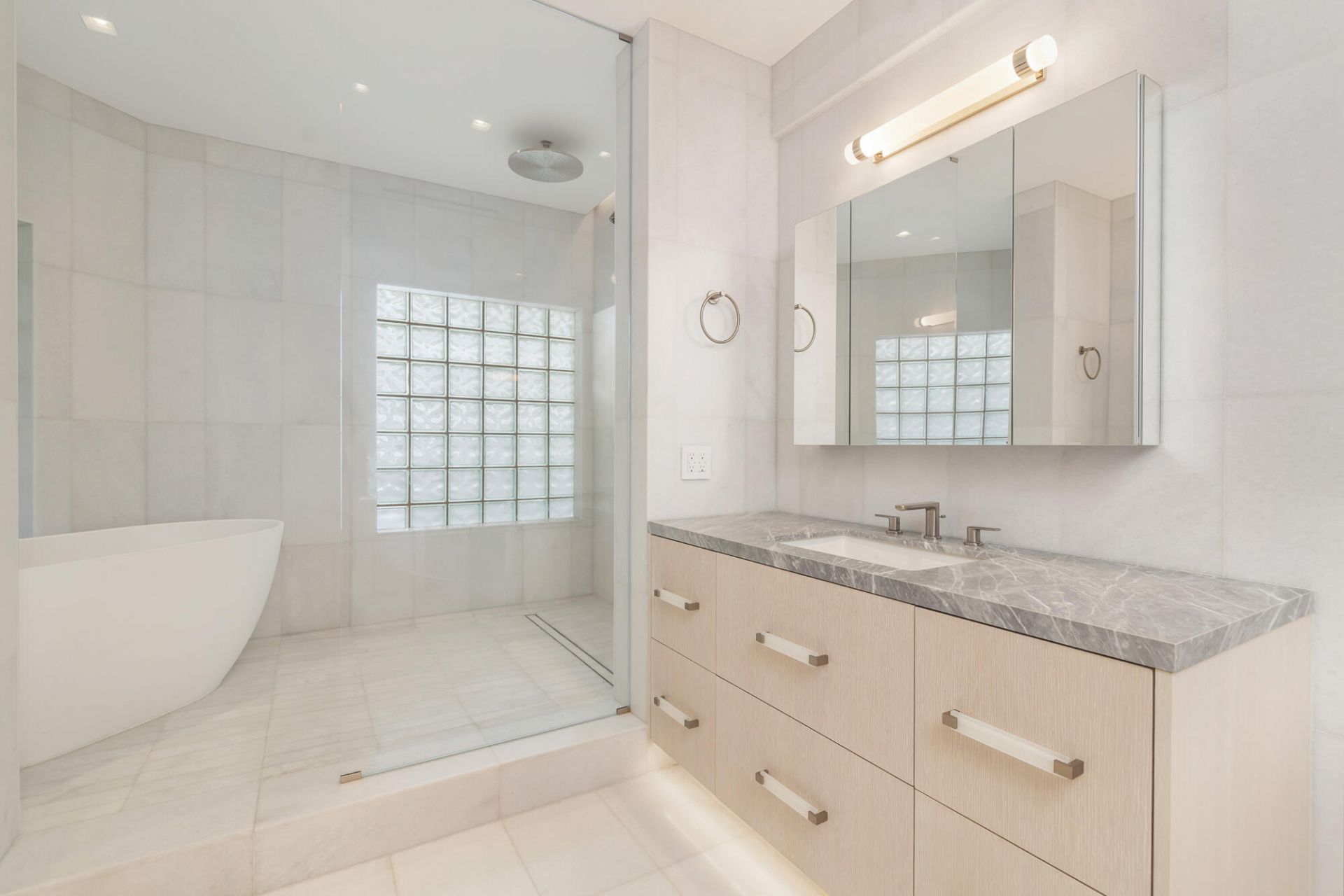 2000 S Ocean Boulevard, Unit 507s, Palm Beach, FL 33480 Photo