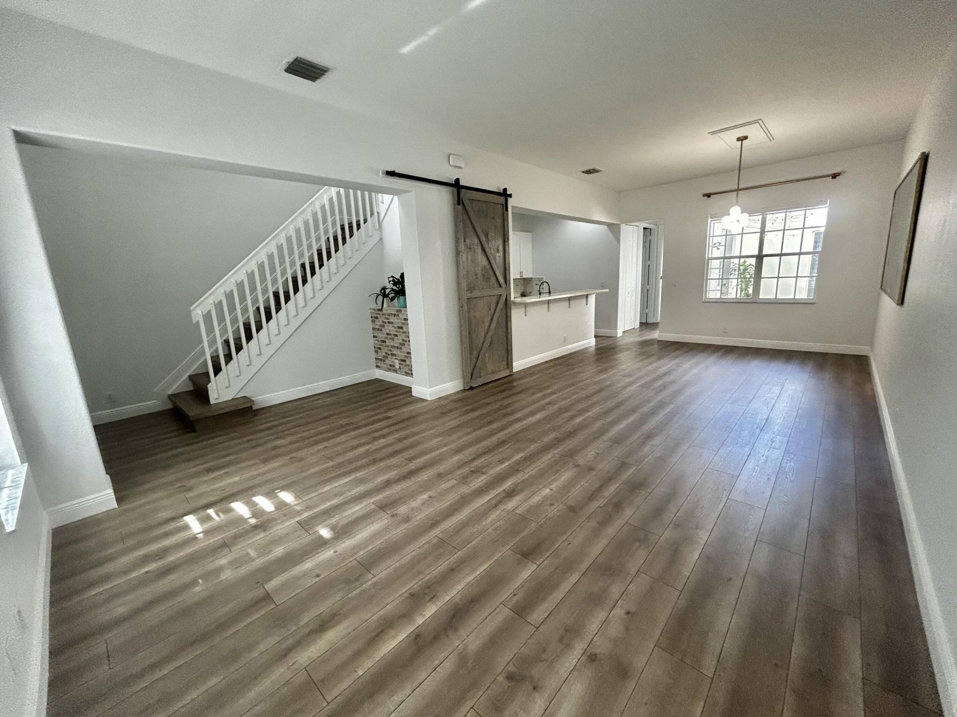 2401 NW 7th Street, Boynton Beach, FL 33426 Photo
