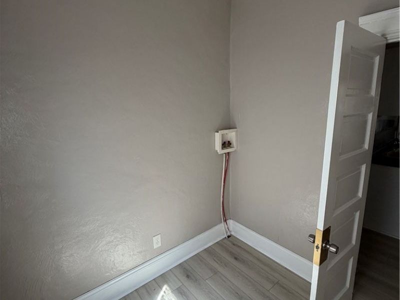 3658 E 55th Street , Unit upper, Cleveland, OH 44105 Photo 7