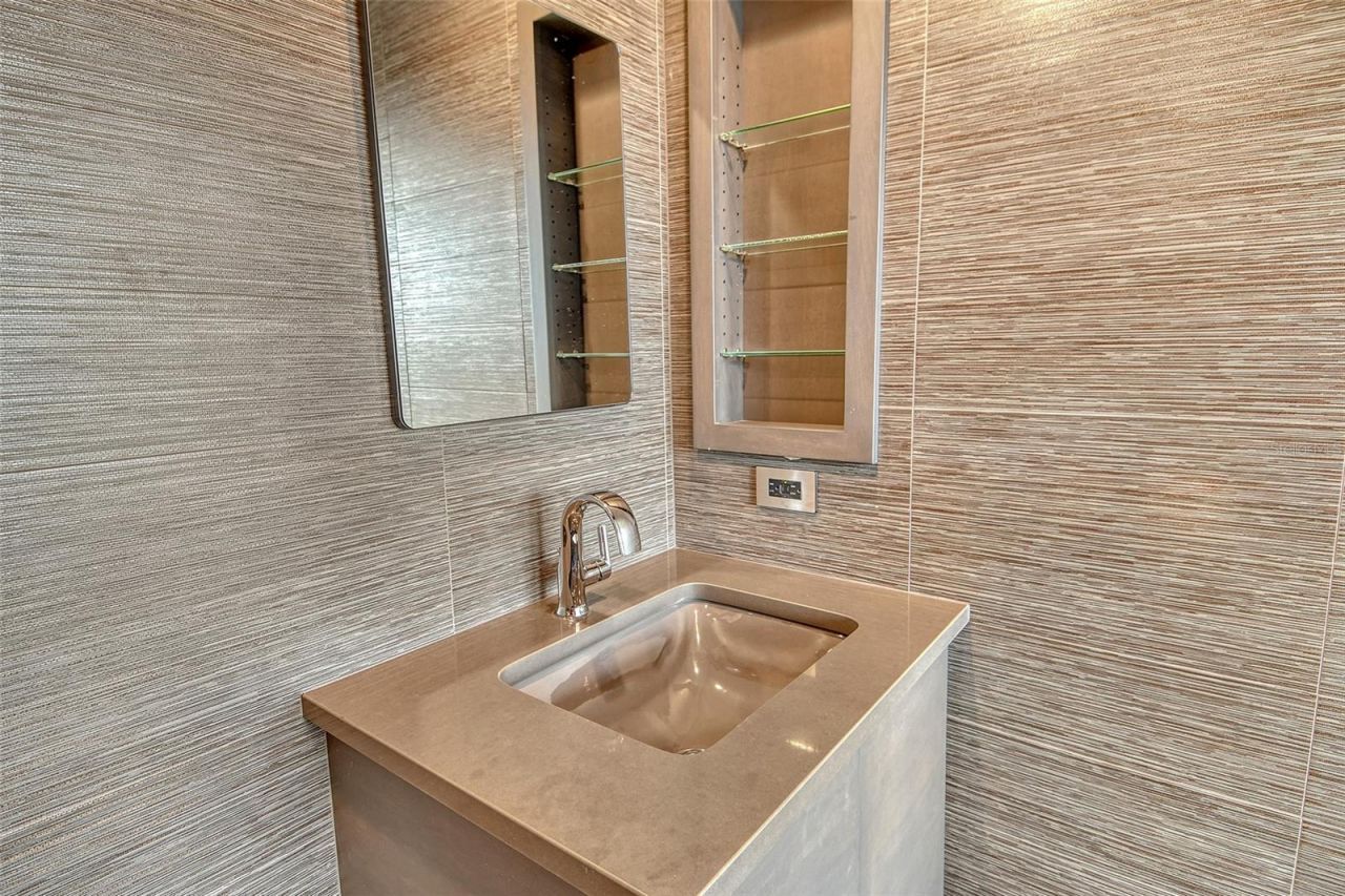 401 N Point Road, Unit 404, Osprey, FL 34229 Photo