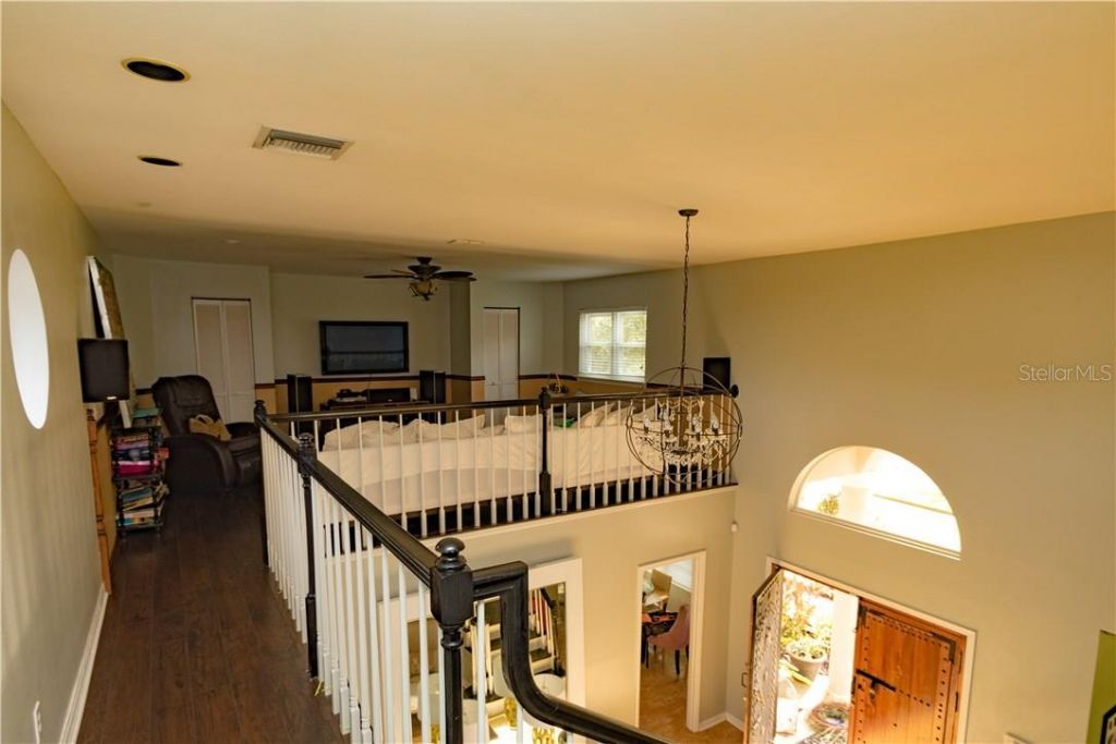 15924 Nottinghill Drive , Lutz, FL 33548 Photo