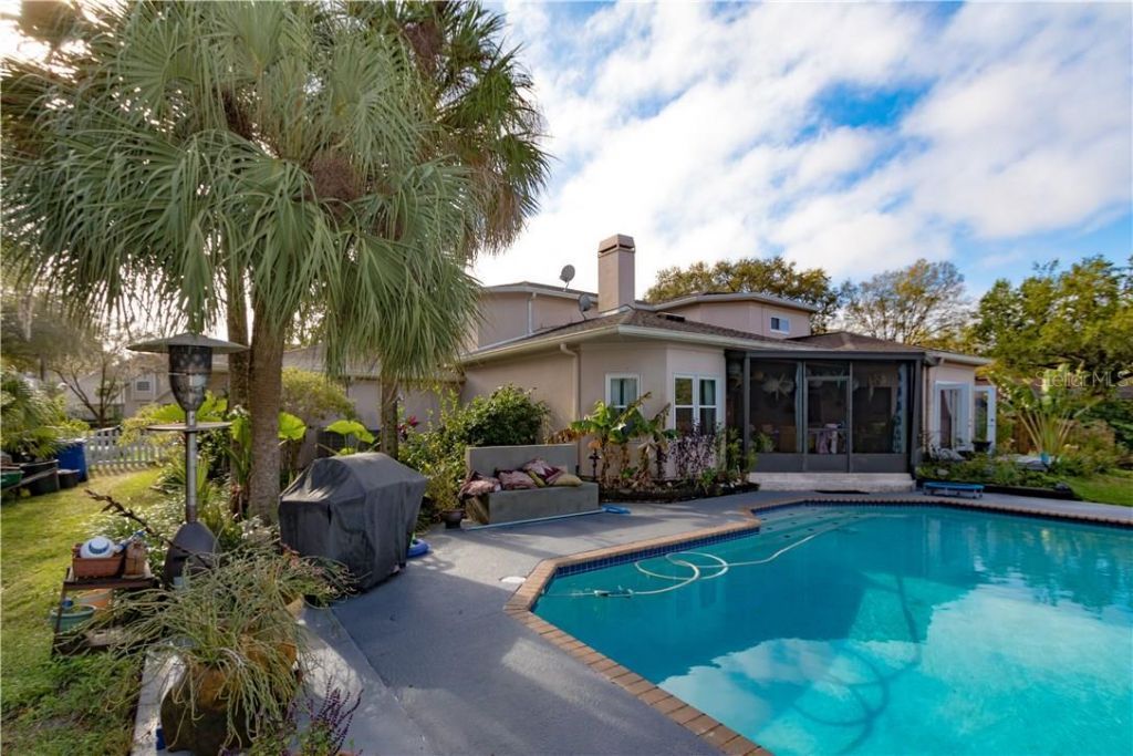 15924 Nottinghill Drive , Lutz, FL 33548 Photo