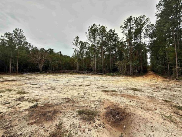 1682 Carriage Dr., Loris, SC 29569