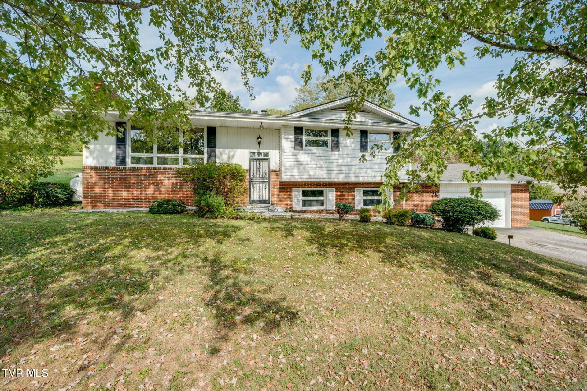 187 Jennings Street, Weber City, VA 24290 Main Photo