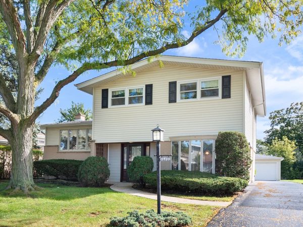 9429 OZARK Avenue , Morton Grove, IL 60053