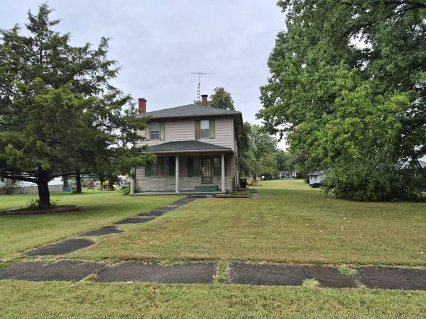 201 S Main Street , Zeigler, IL 62999
