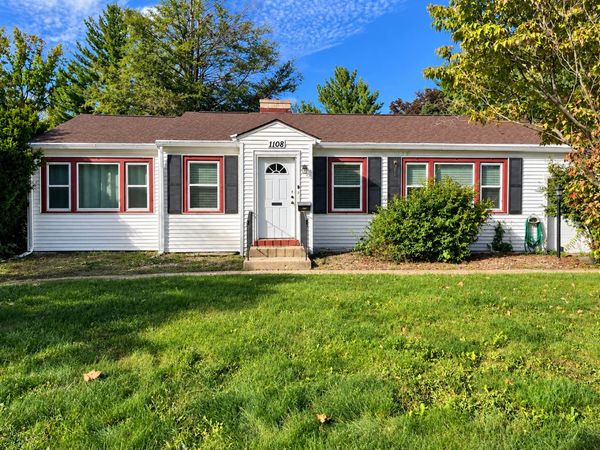 1108 W Springfield Avenue , Champaign, IL 61821