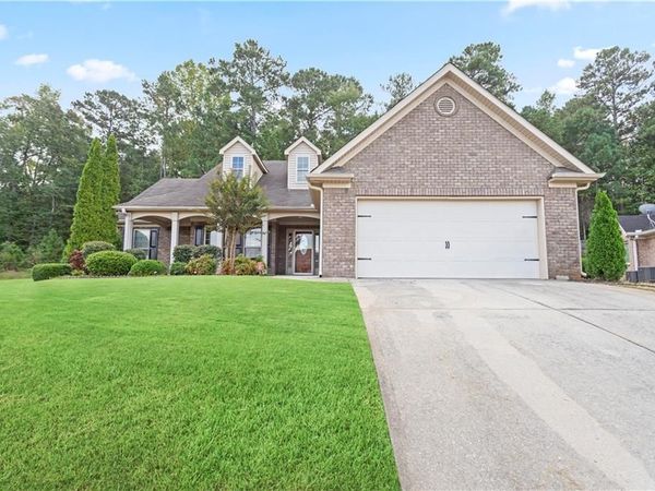 132 Saint Margrit Circle , Stockbridge, GA 30281