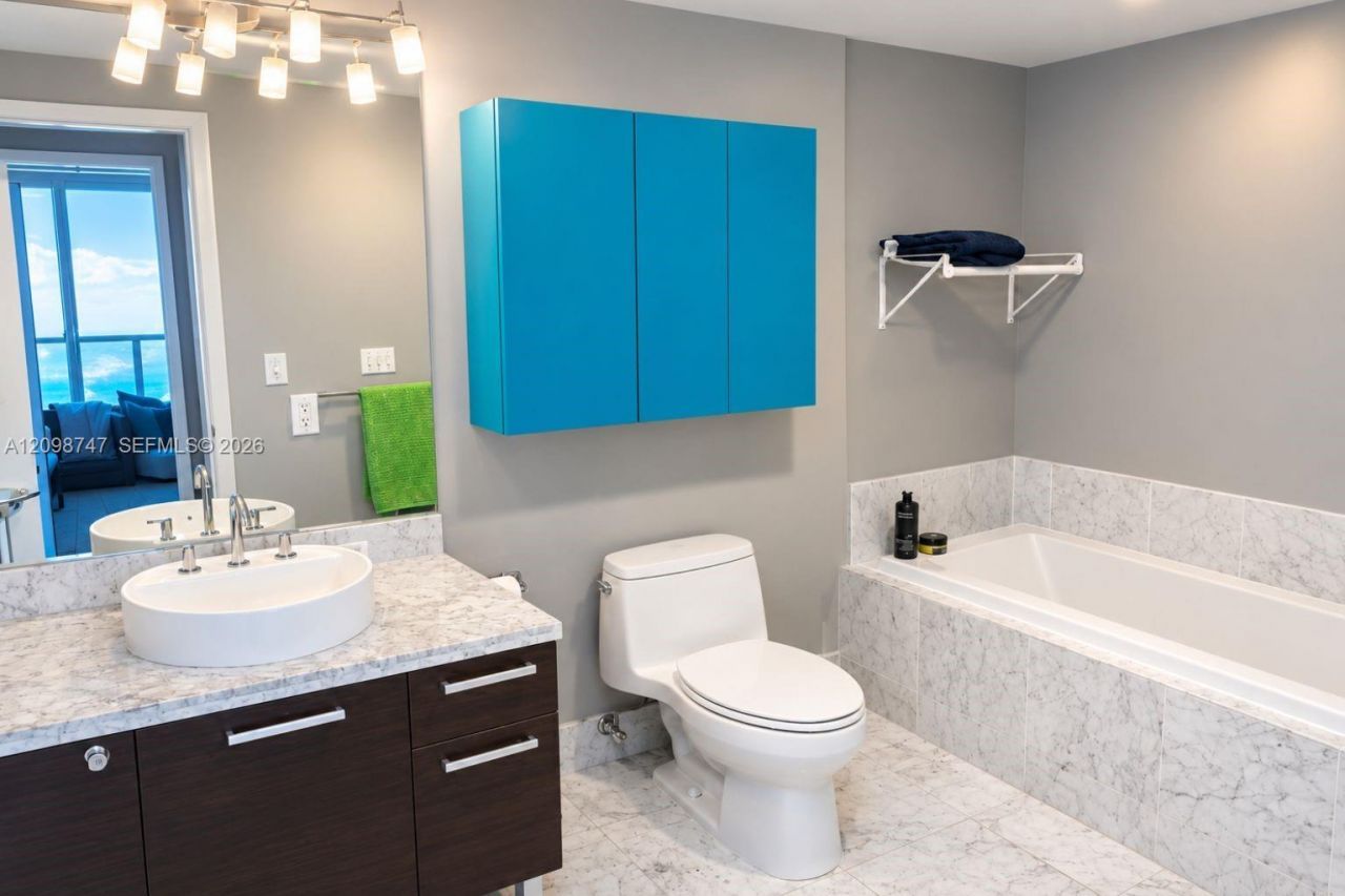 244 Biscayne Blvd , Unit 3204, Miami, FL 33132 Photo