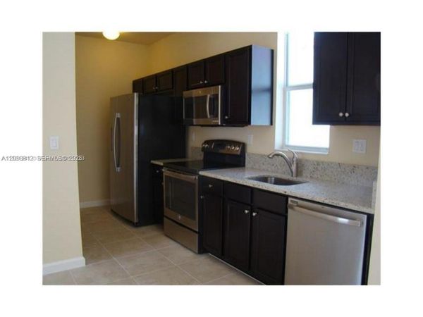 17131 SW 96th St , Unit Studio, Miami, FL 33196