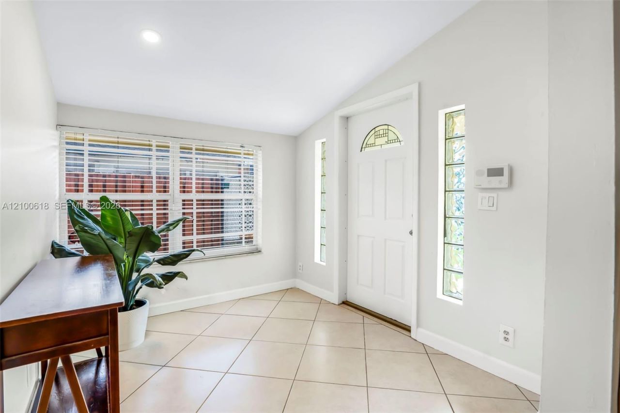 3225 Arthur Ter, Hollywood, FL 33021 Photo