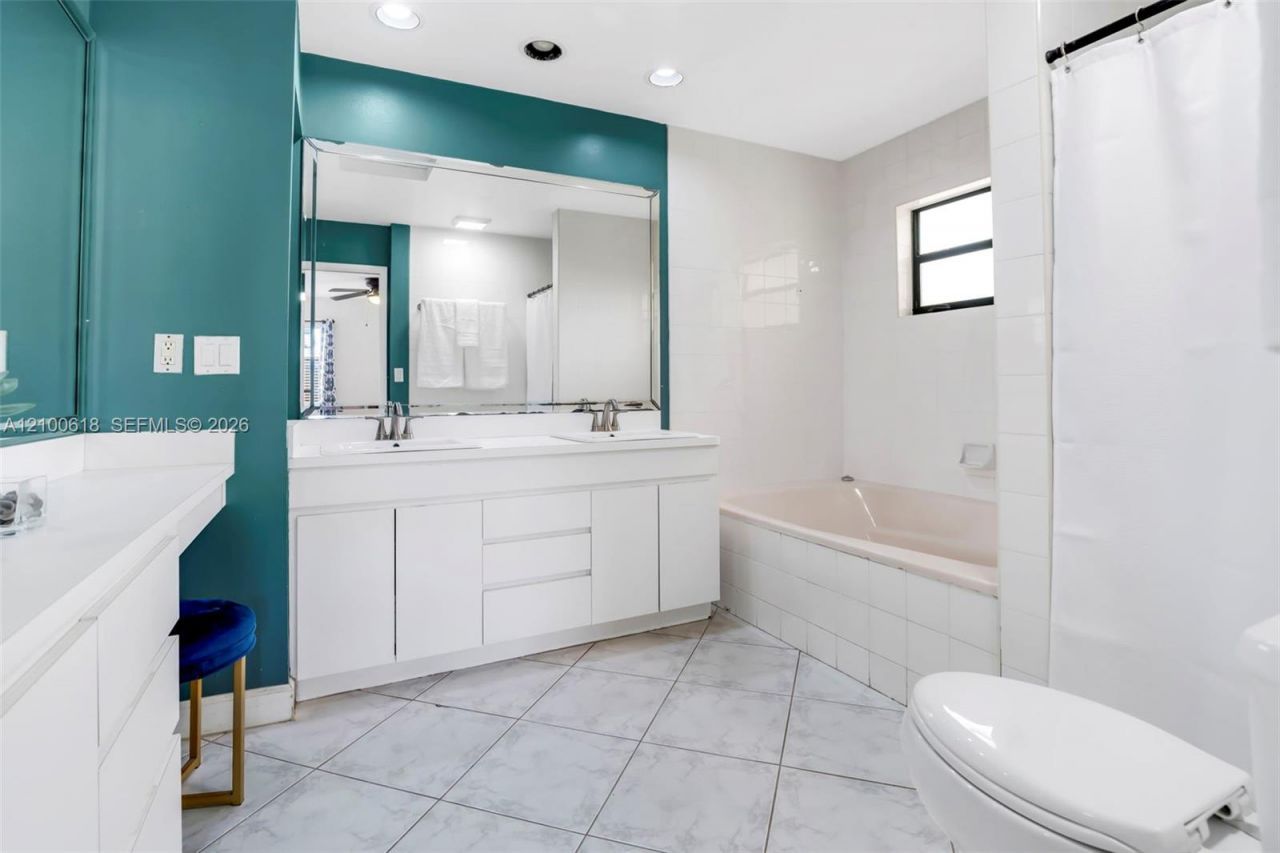 3225 Arthur Ter, Hollywood, FL 33021 Photo