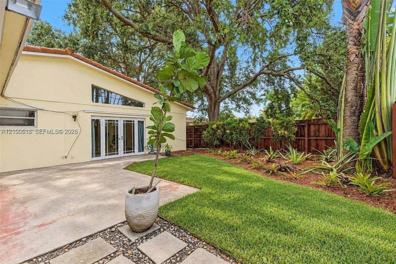 3225 Arthur Ter, Hollywood, FL 33021 Photo