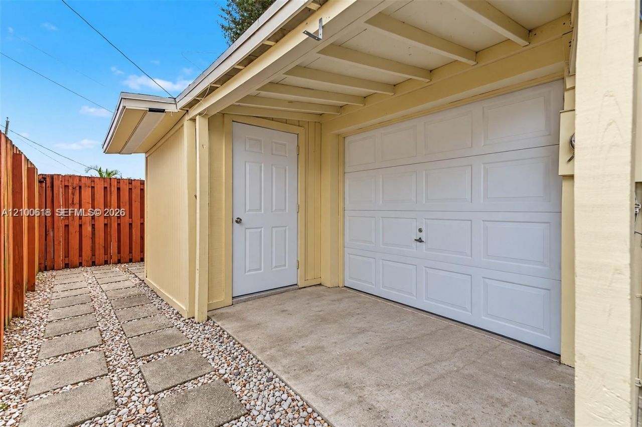 3225 Arthur Ter, Hollywood, FL 33021 Photo