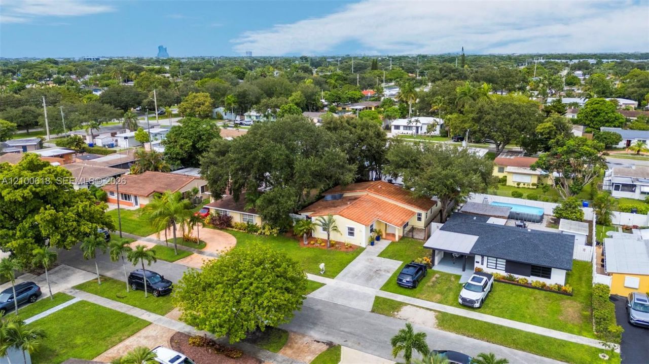 3225 Arthur Ter, Hollywood, FL 33021 Photo