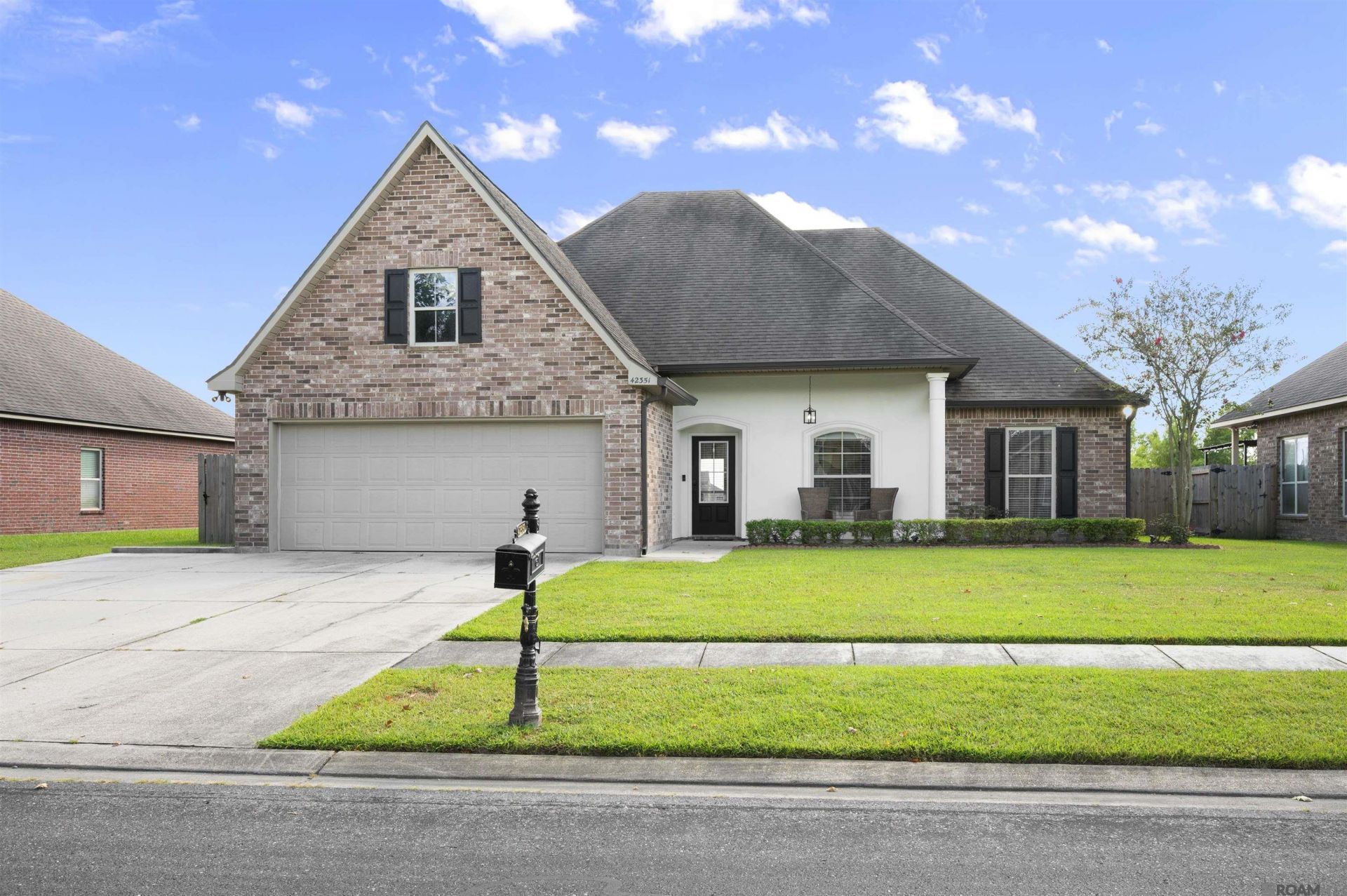 42351 Yellowstone Ave, Prairieville, LA 70769 Main Photo
