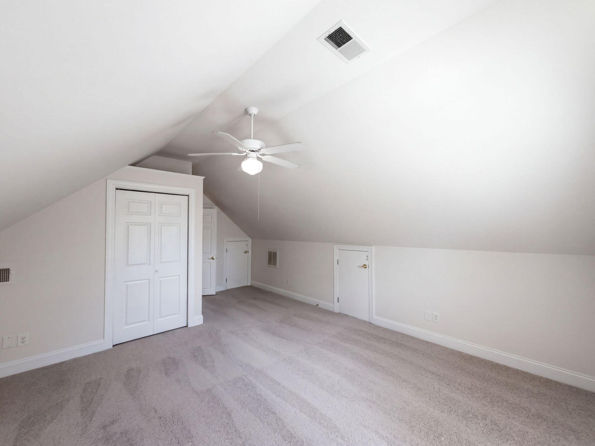 313 Glen Eagles Drive Photo 15