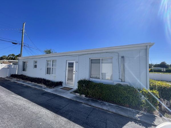 2023 S SUZANNE Circle, Unit 1, North Palm Beach, FL 33408